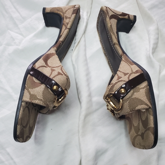 Coach Sandals - Picture 5 of 7